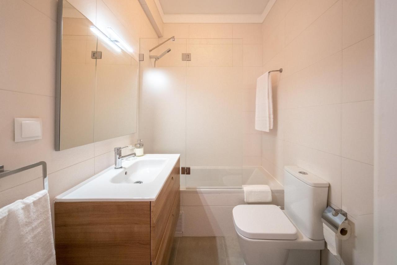 Central Family And Executive Apartment Lisbona Esterno foto