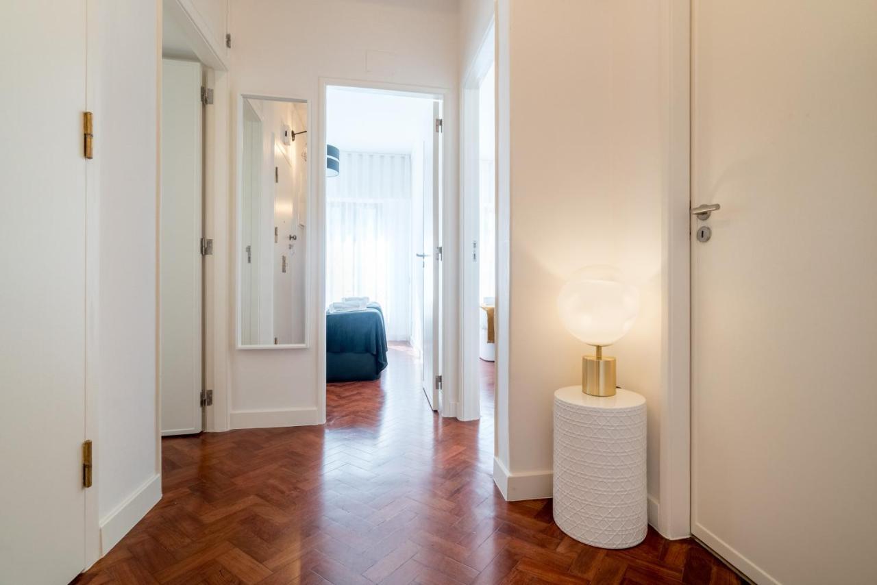 Central Family And Executive Apartment Lisbona Esterno foto