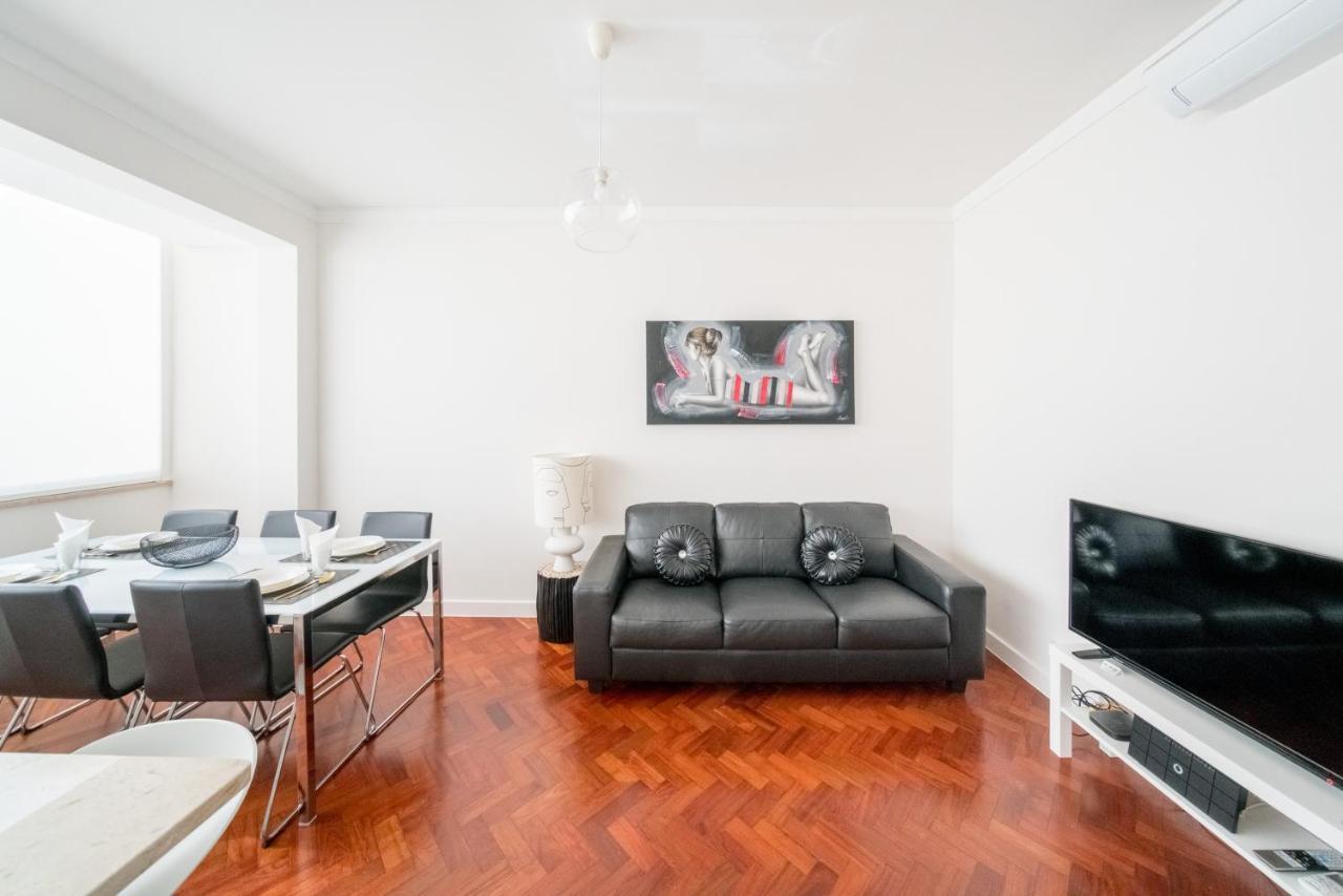Central Family And Executive Apartment Lisbona Esterno foto