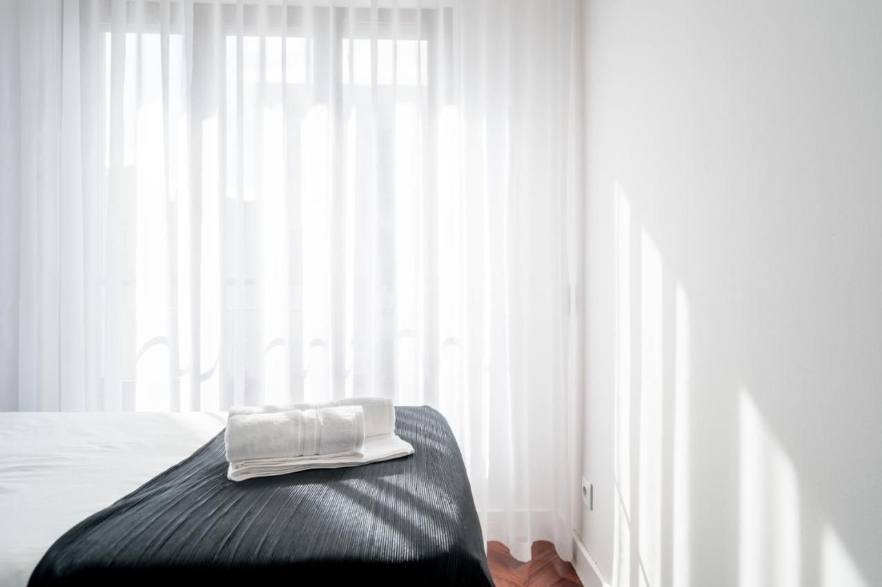 Central Family And Executive Apartment Lisbona Esterno foto
